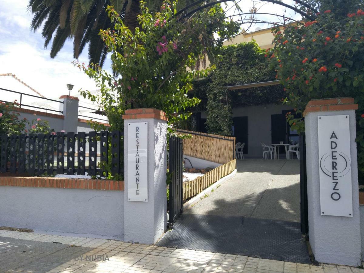 Aderezo Hostal Restaurante La Zarza  Exterior photo